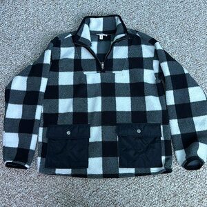 Black/white/gray fleece quarter zip with quilted pockets